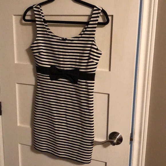 Striped summer dress - Picture 1 of 4